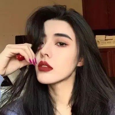 血红溅白纱 在线观看